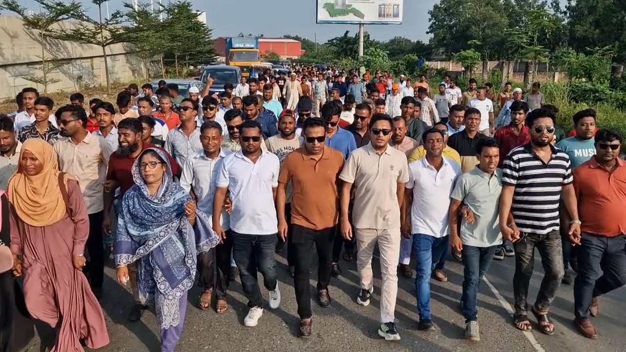 কার্যক্রম নিষিদ্ধ আওয়ামী লীগের নাশকতা ঠেকাতে ৩০০ ফিটে মাসুম ও শামীমের নেতৃত্বে বিক্ষোভ